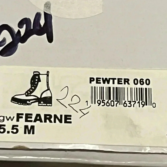 🆕Guess Fearne Pewter Combat Boots & Box - Picture 8 of 8